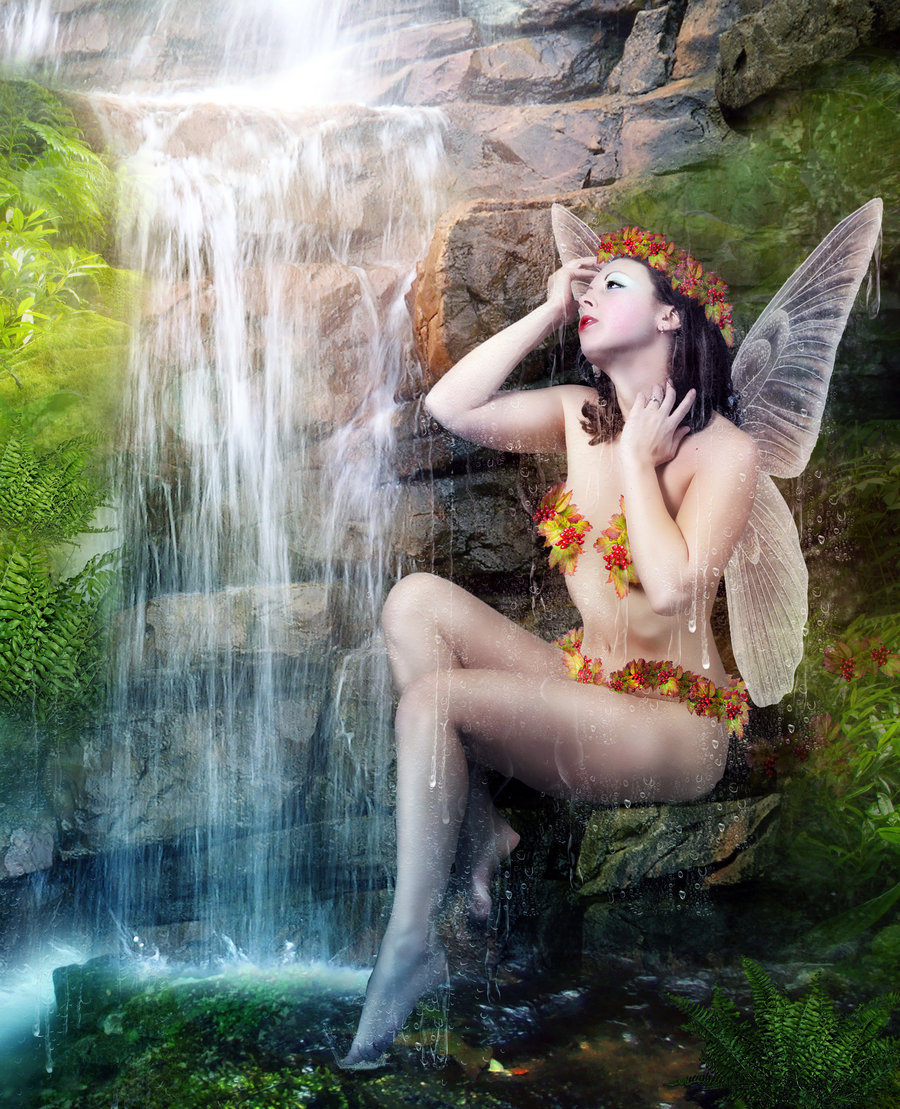 Bathing berry by inertiak d5bbme3